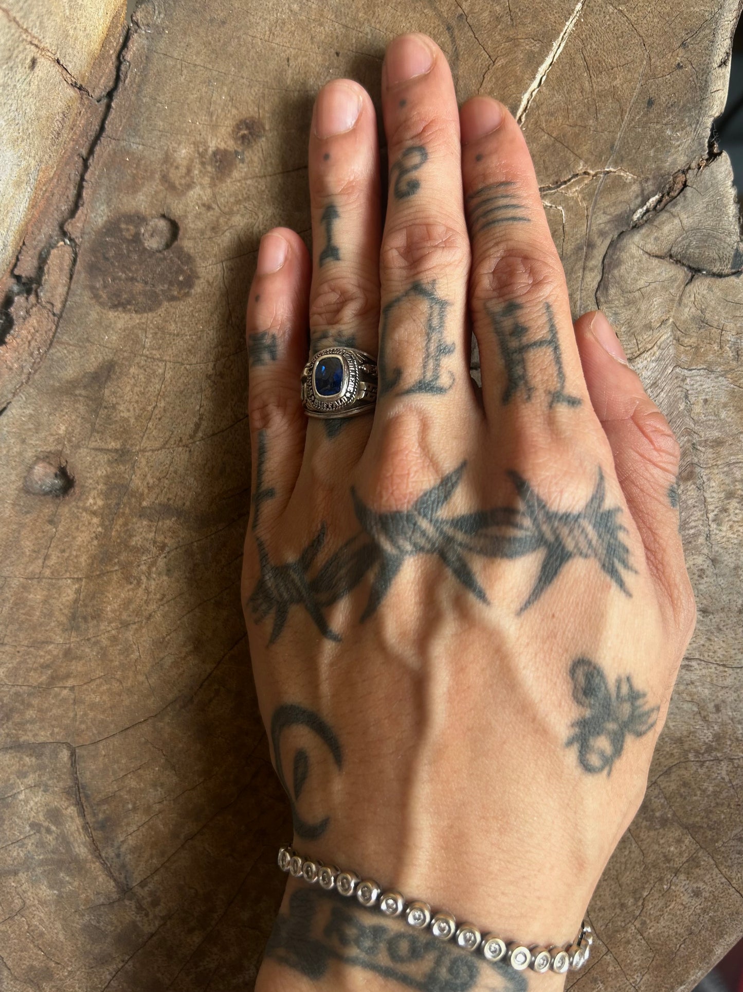 Vintage White Gold 10K & Blue Sapphire Unicersity RING