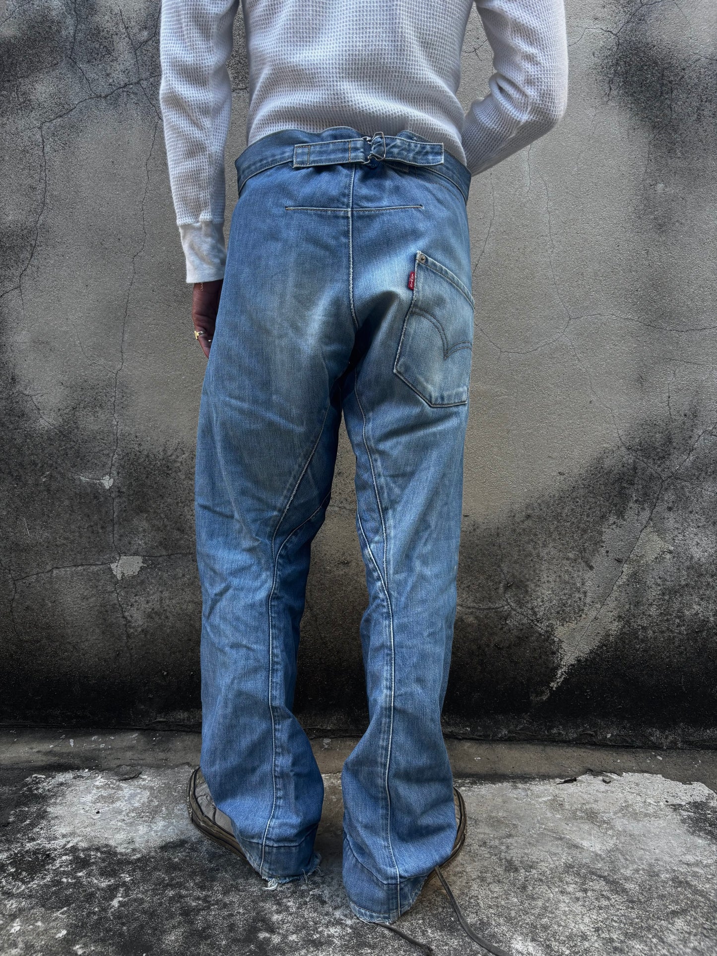 Vintage Levis Engineered Loose  Jeans