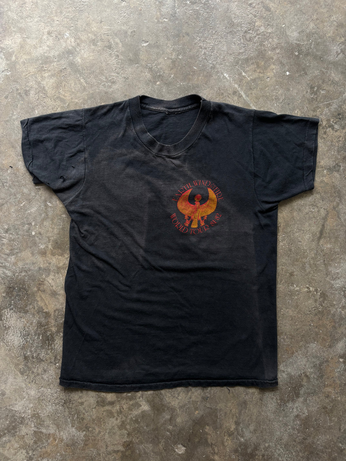 Vintage 80’s Earth wind & Free Faded Tee