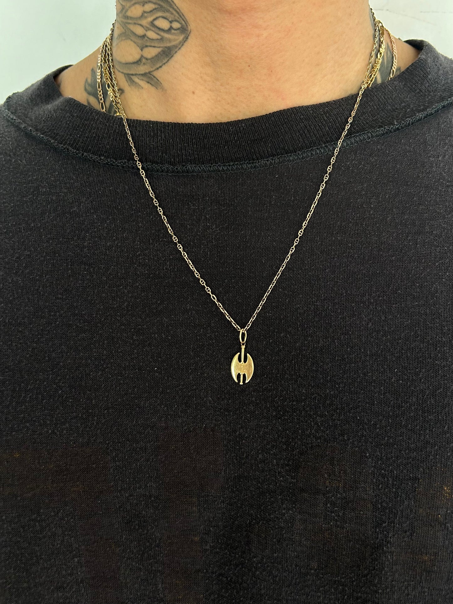 Vintage Gold 9K champion Necklace (20”)