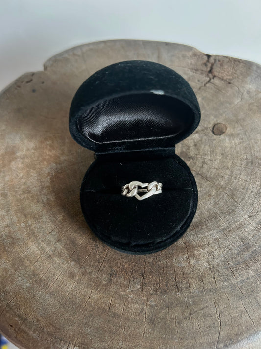 Vintage silver 925 heart knot ring