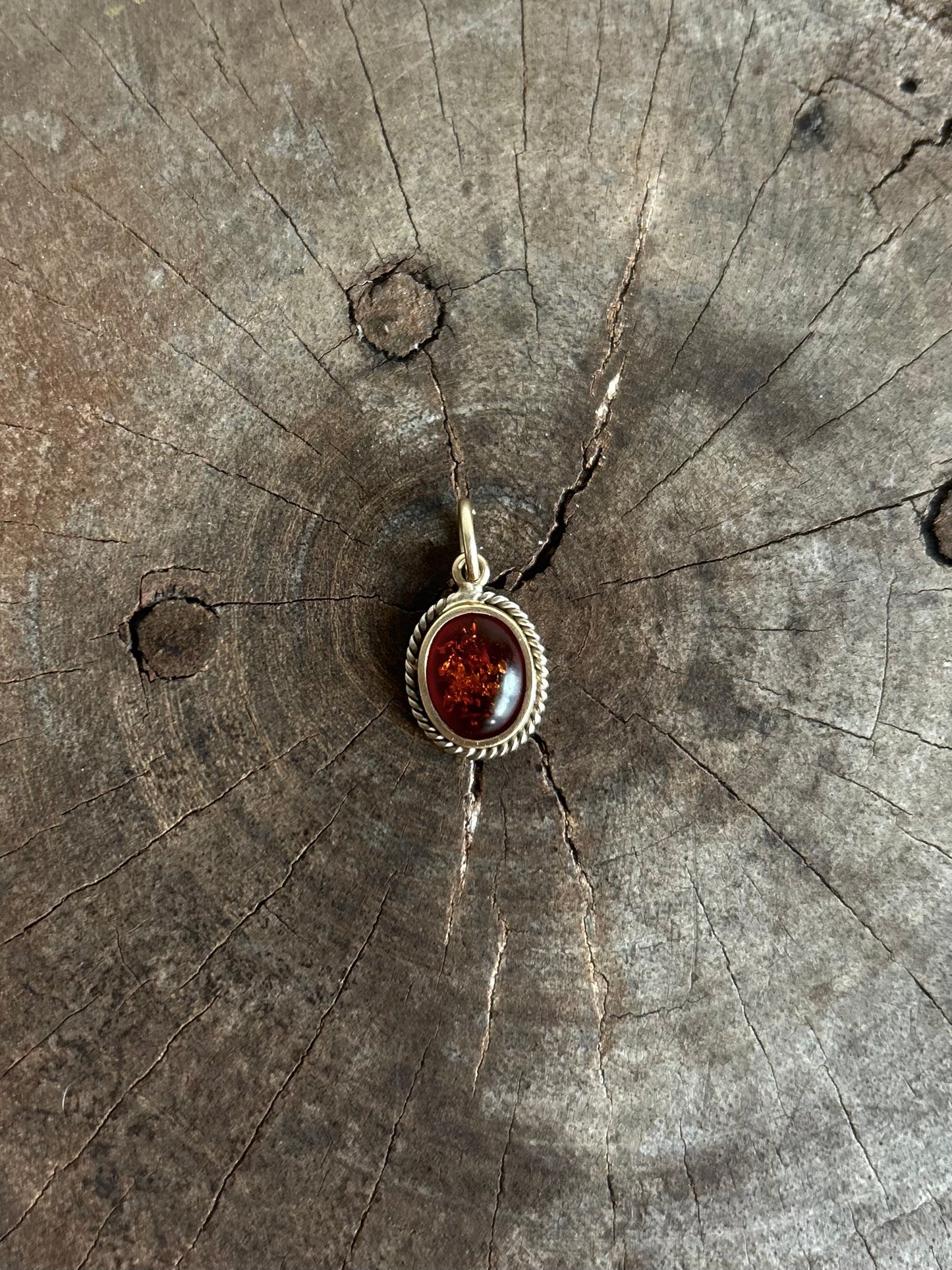 Vintage Gold 14K Garnet Victorian Charm