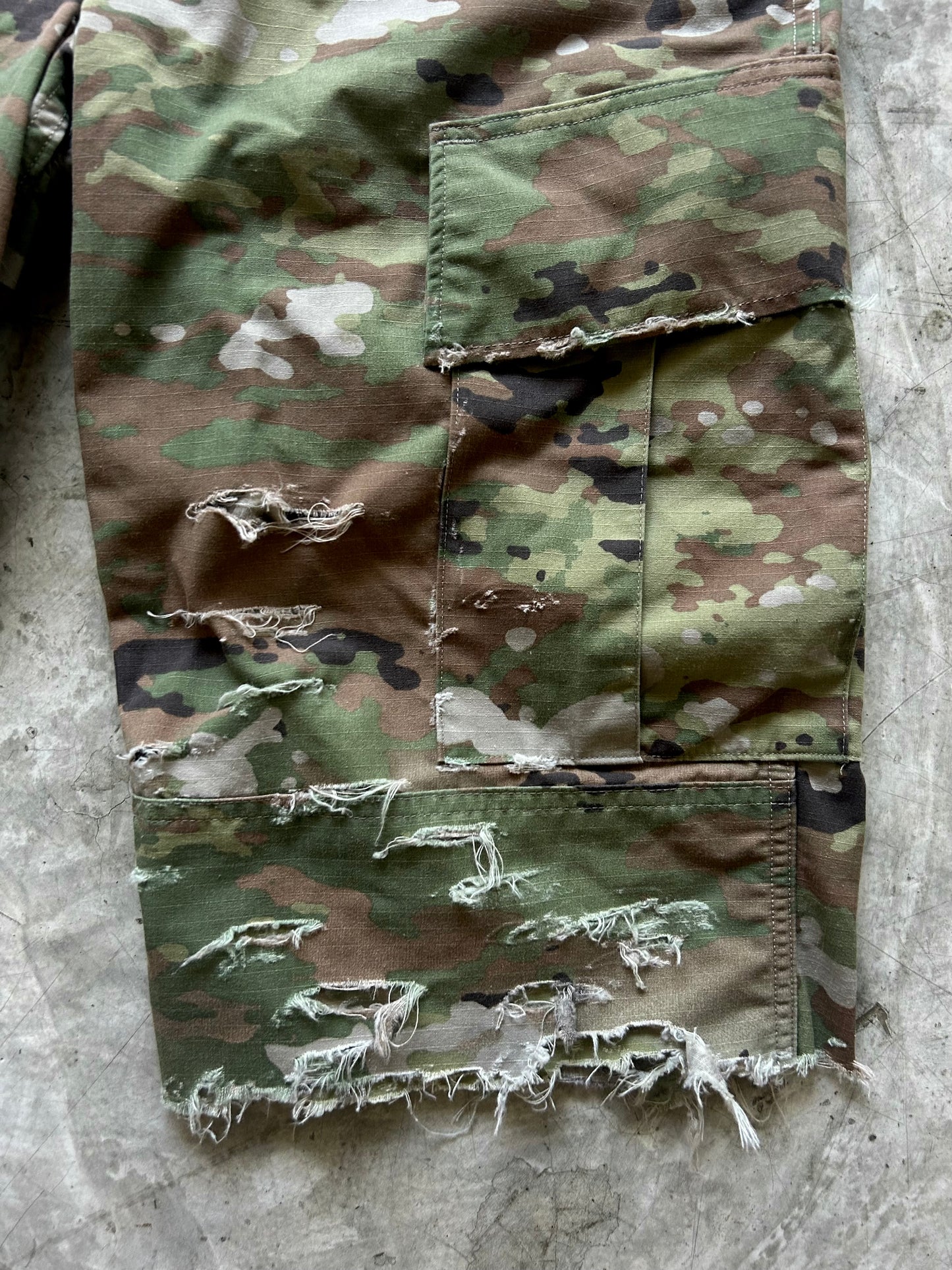 Vintage 00’s USA Dessert camo Shorts