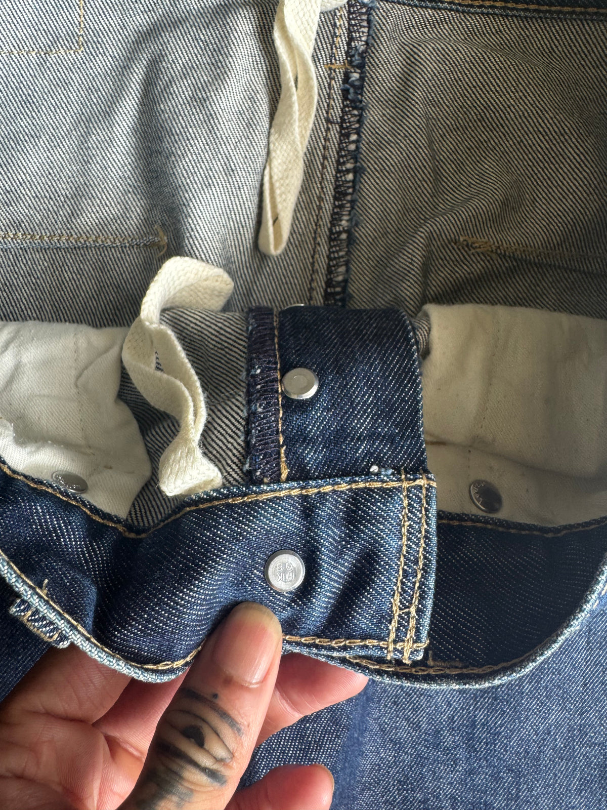 Vintage Levis Engineered Raw Jeans (32)