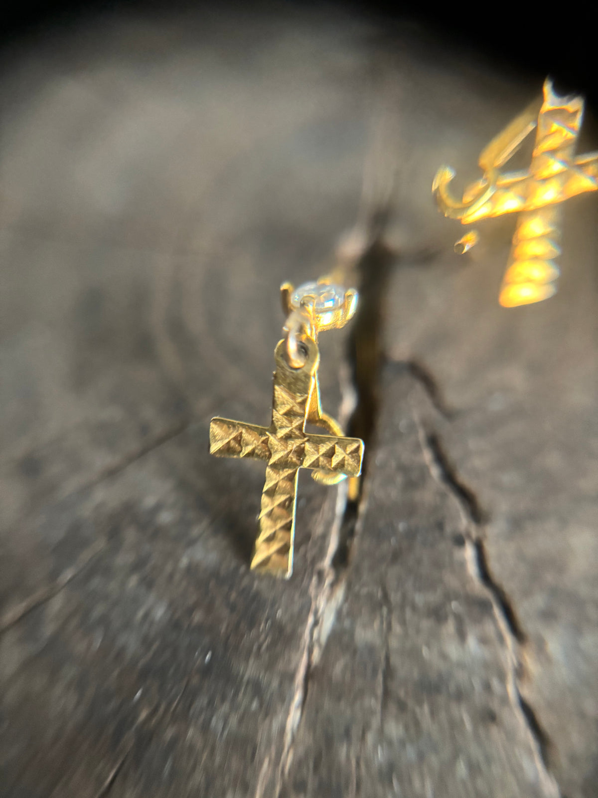 Vintage Gold 9K Cross Earrings