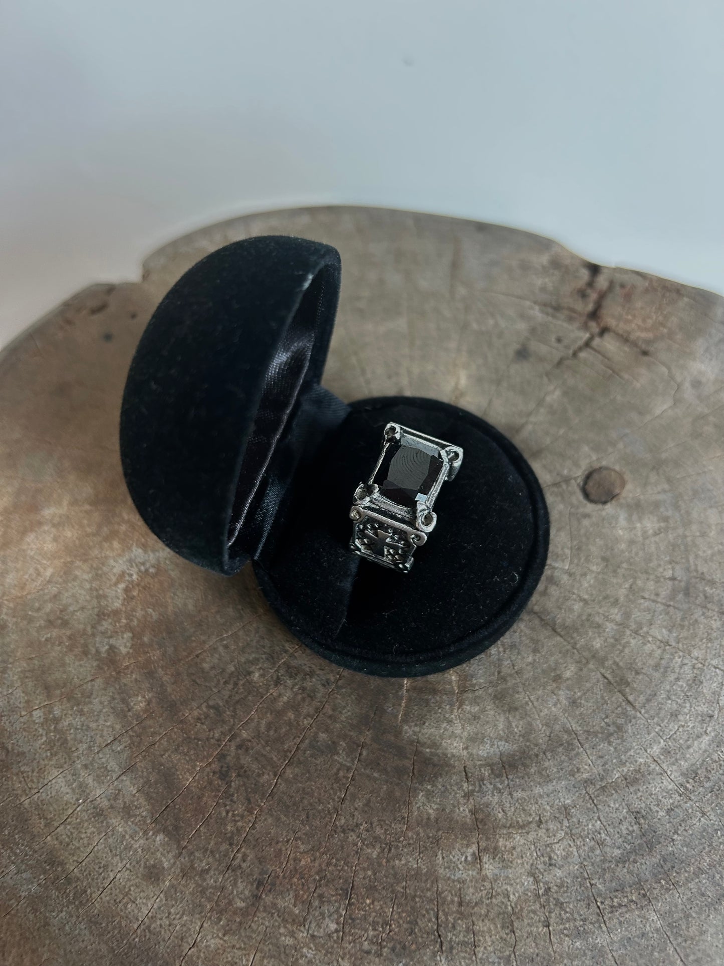 Vintage Silver 925 Cathedral Onyx Ring