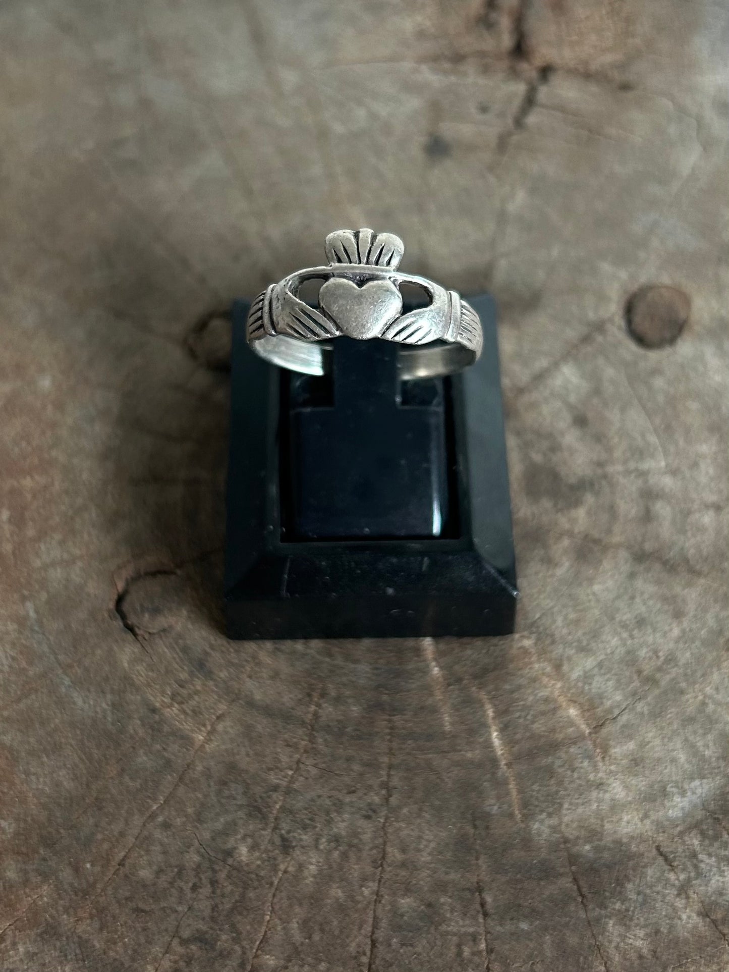 Vintage Silver 925 Claddagh Ring