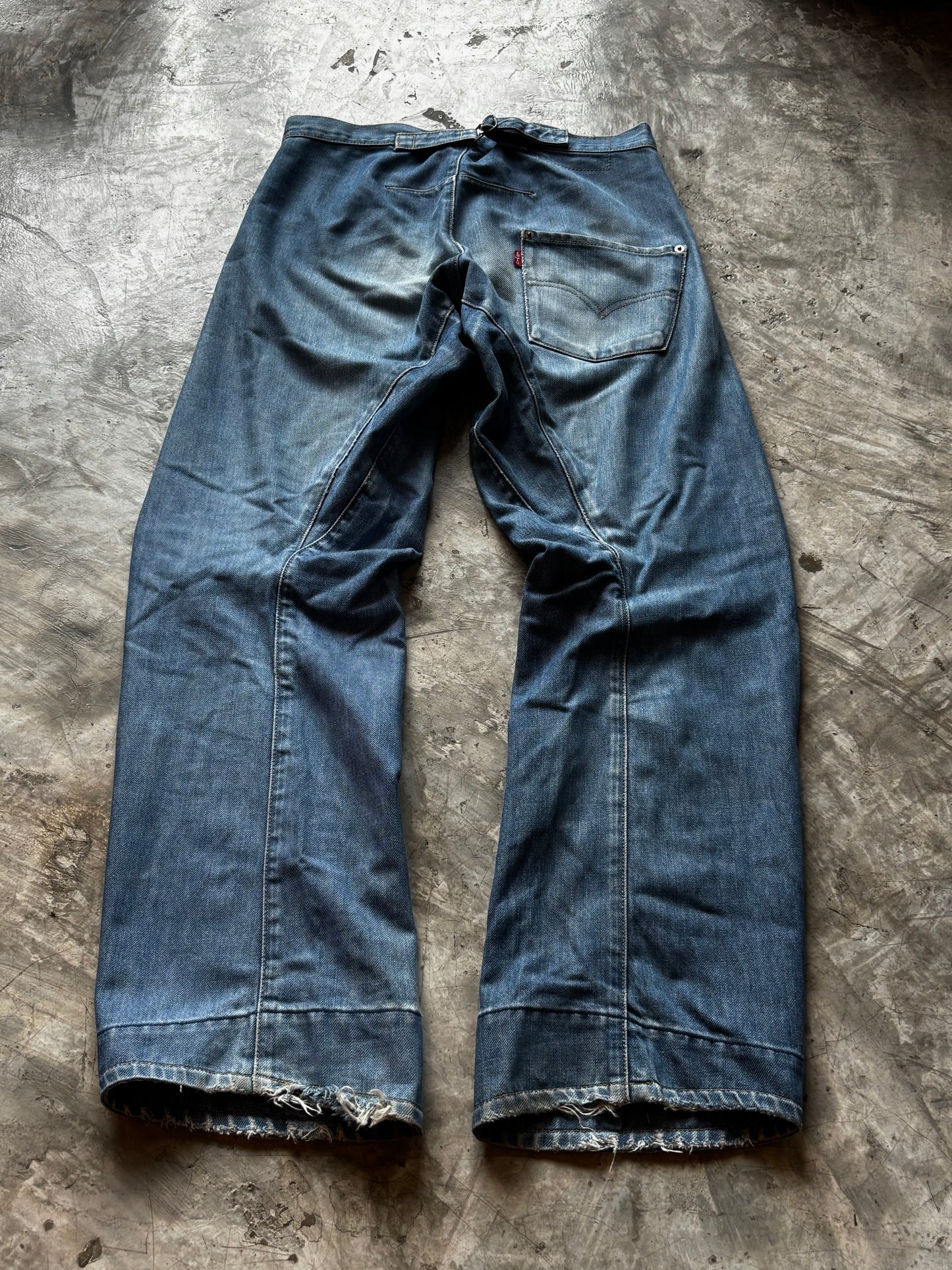 Vintage Levis Engineered Loose  Jeans