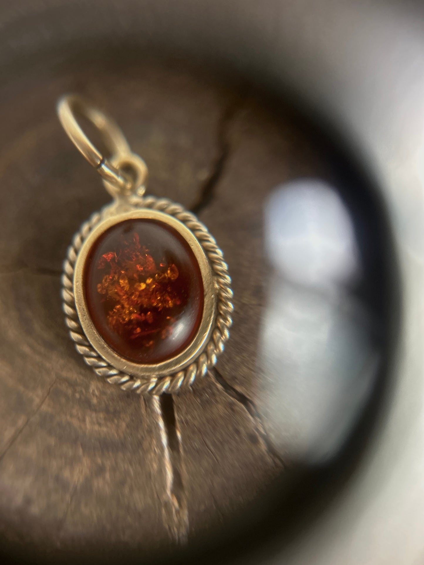 Vintage Gold 14K Garnet Victorian Charm