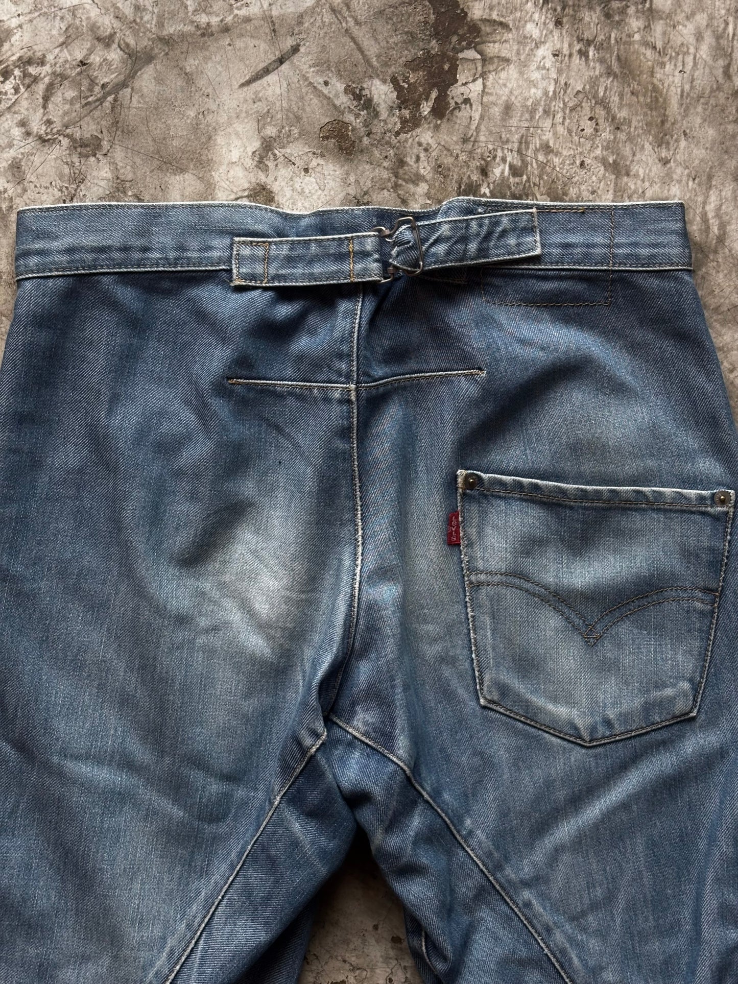 Vintage Levis Engineered Loose  Jeans