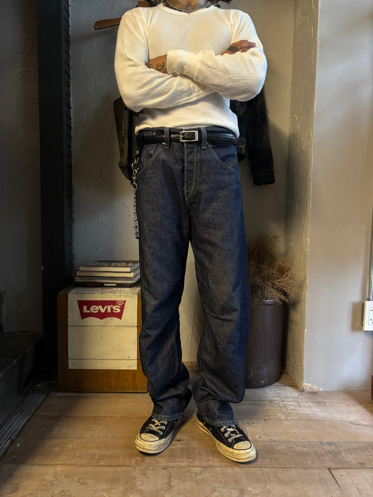 Vintage Levis Engineered Raw Jeans (32)