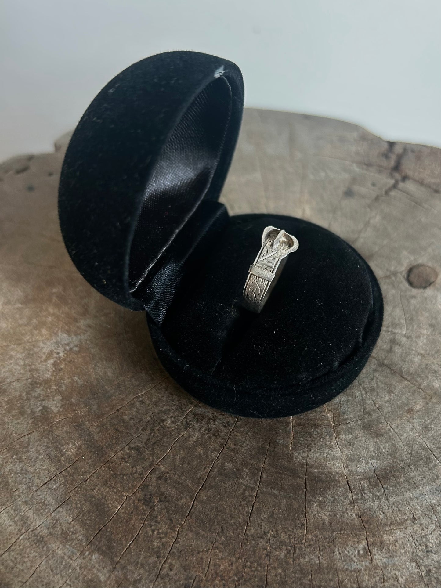 Vintage silver 925 Belt Solid Ring