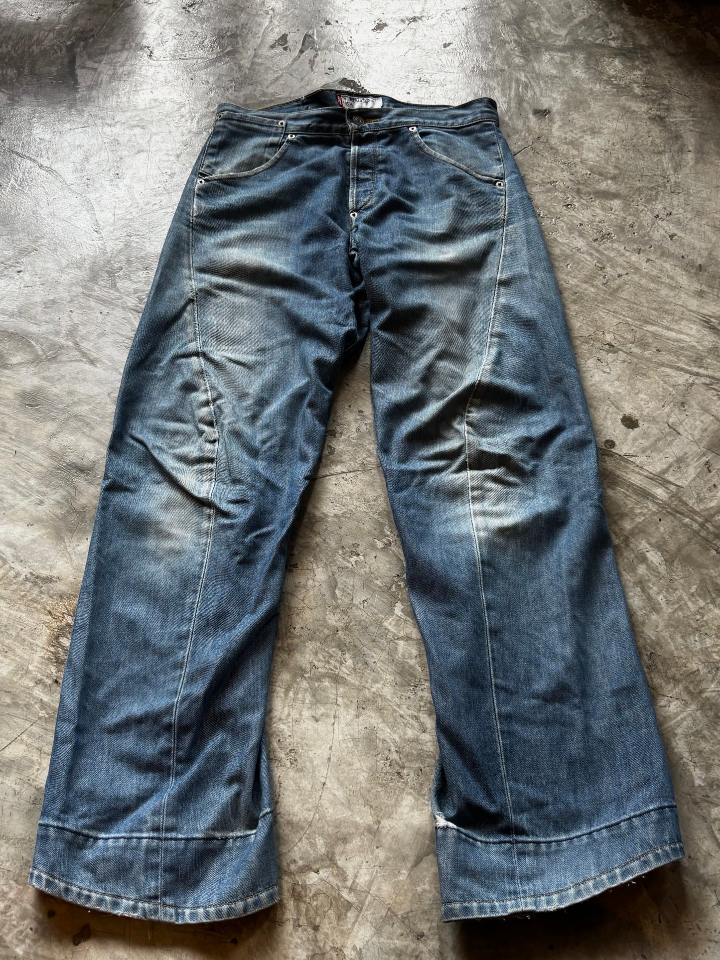 Vintage Levis Engineered Loose  Jeans