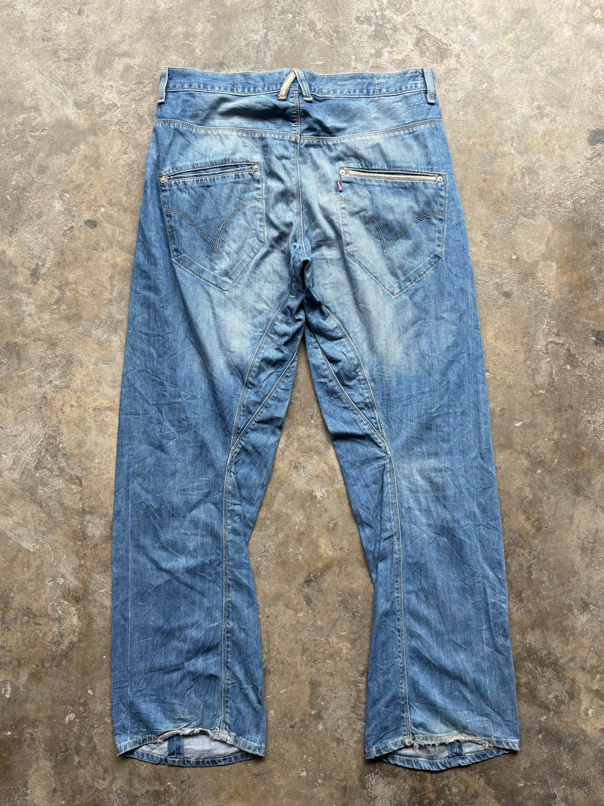 Vintage Levis Engineered faded Jeans