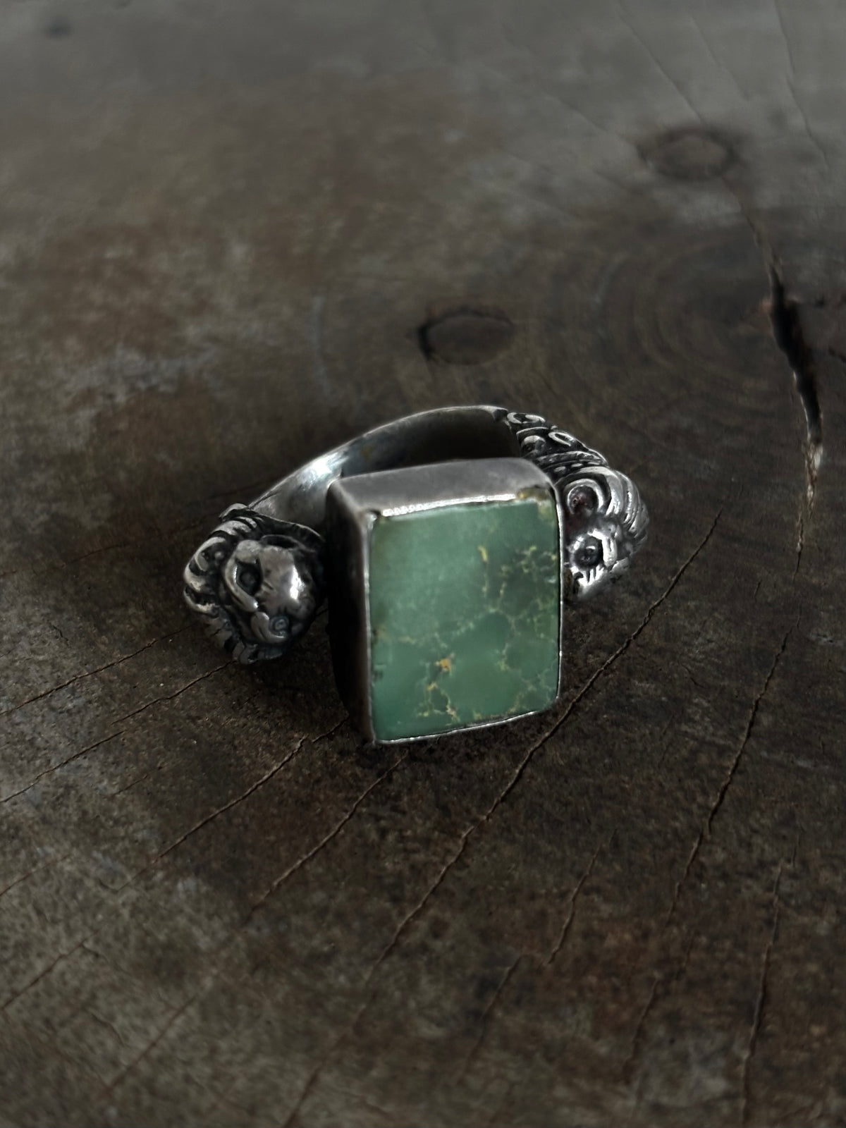 VINTAGE STERLING DOUBLE LION SILVER MALACHITE 925 SILVER RING