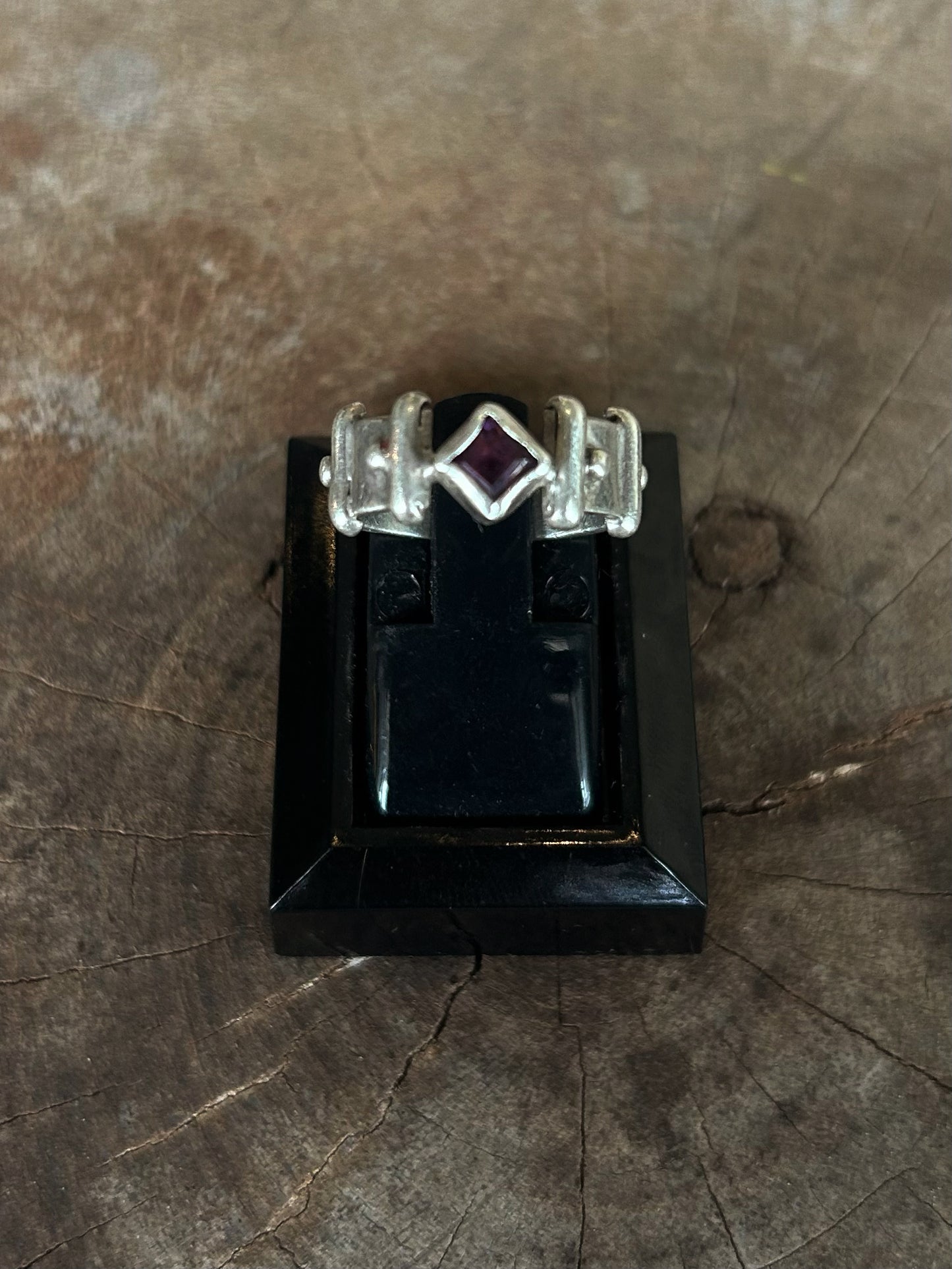 Vintage Silver 925 Amethyst Belt Cut Ring