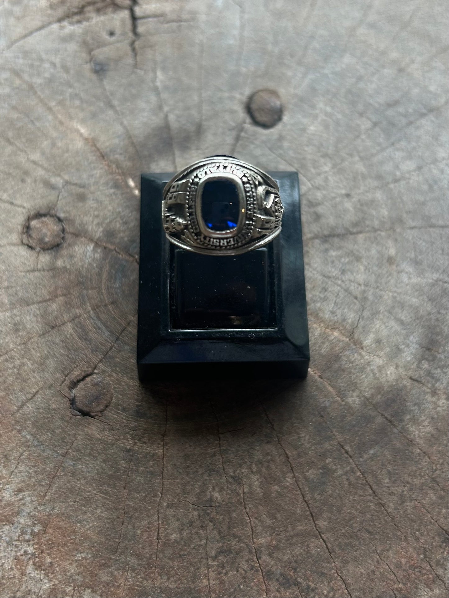 Vintage White Gold 10K & Blue Sapphire Unicersity  RING