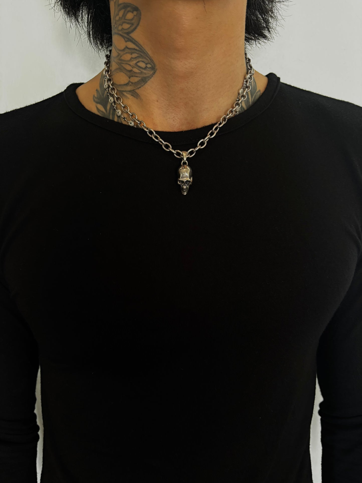 Vintage Silver 925 Cracked Skull Necklace