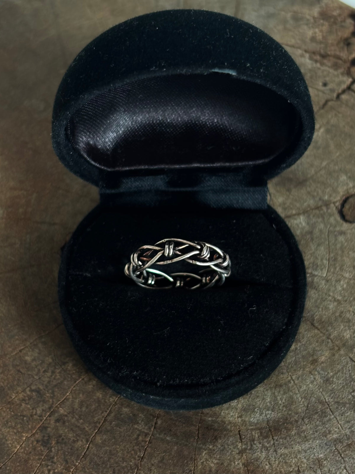 Vintage STERLING 925 Barbed Wire Ring