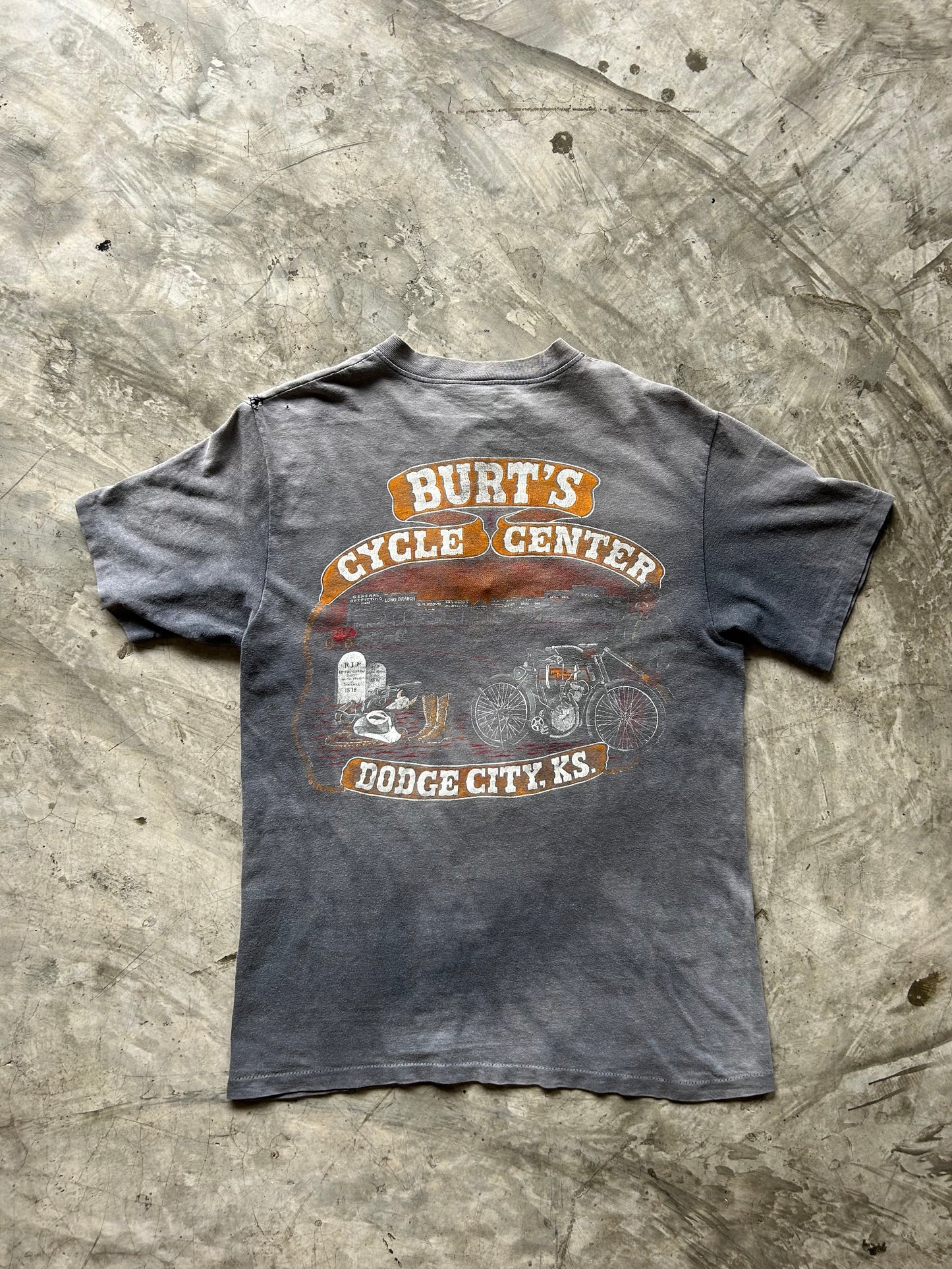 1990’s Sunfaded Button HD Tee