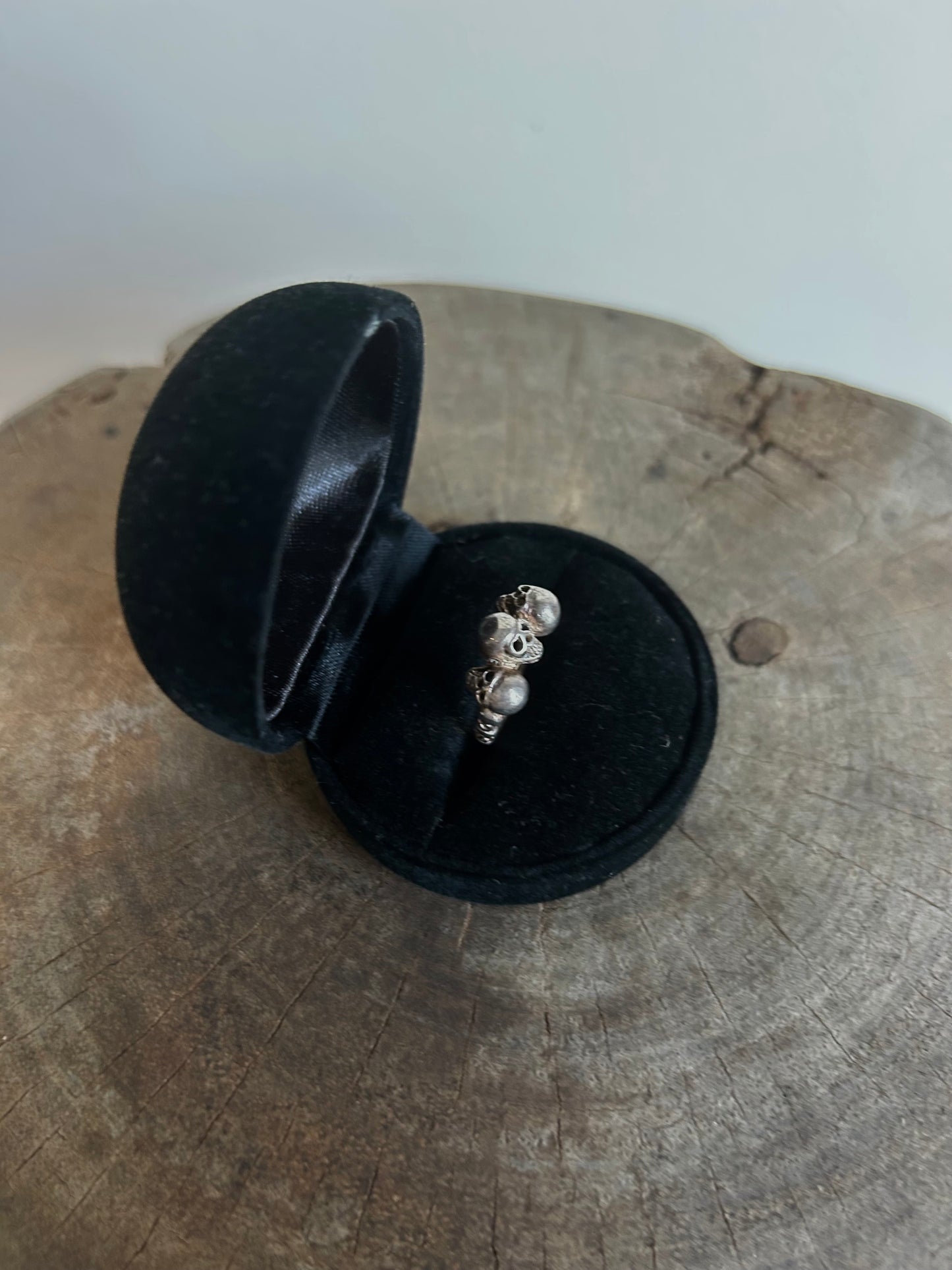 Vintage Silver 925 Triple Skull Ring
