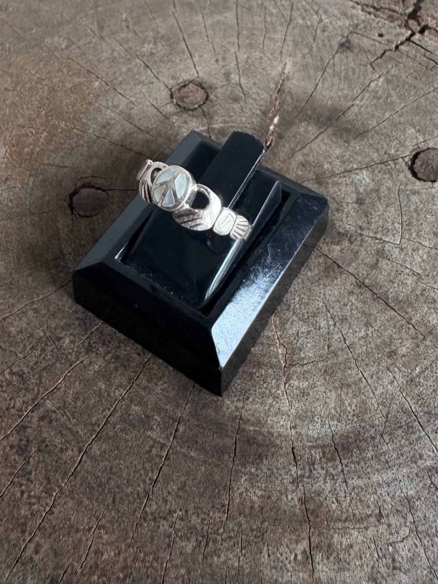 VINTAGE STERLING 925 CLADDAGH OPAL RING