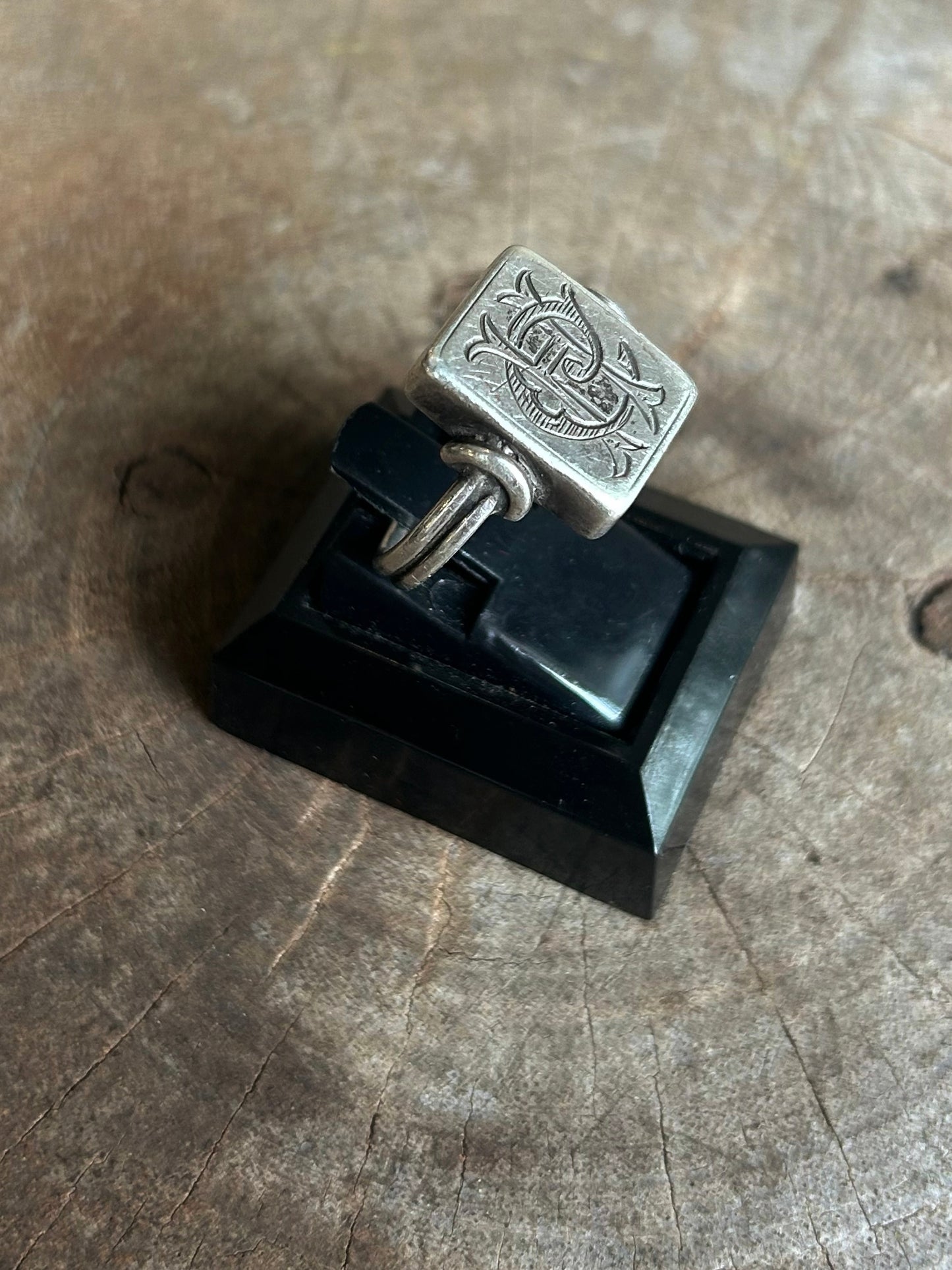 Antique Silver 925 Hand Engraved Signet Ring