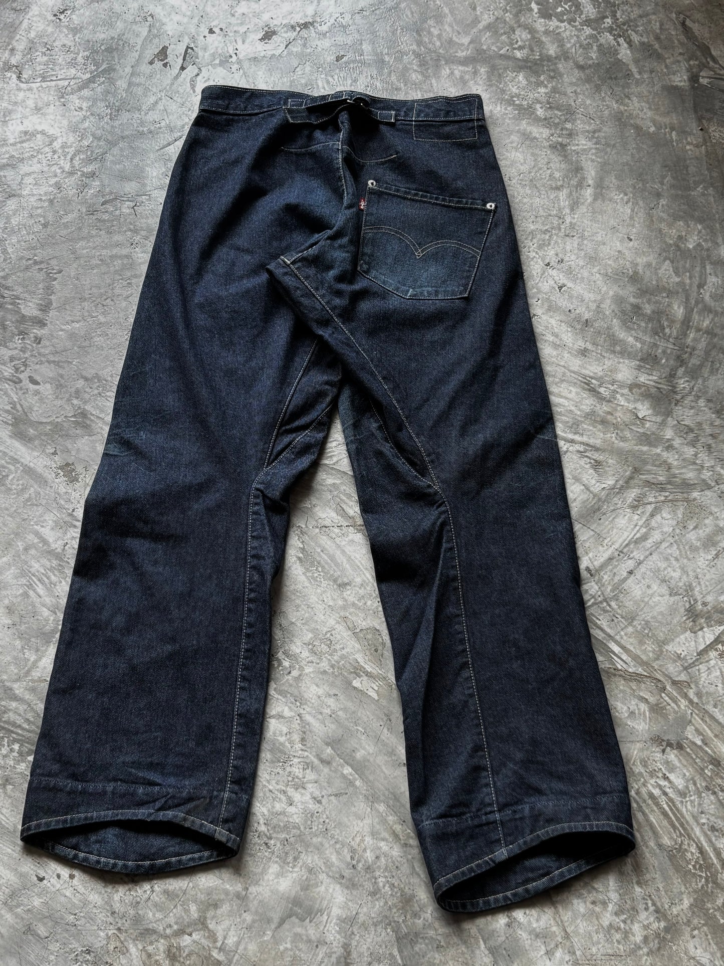 Vintage Levis Engineered Buckle Belt Jeans