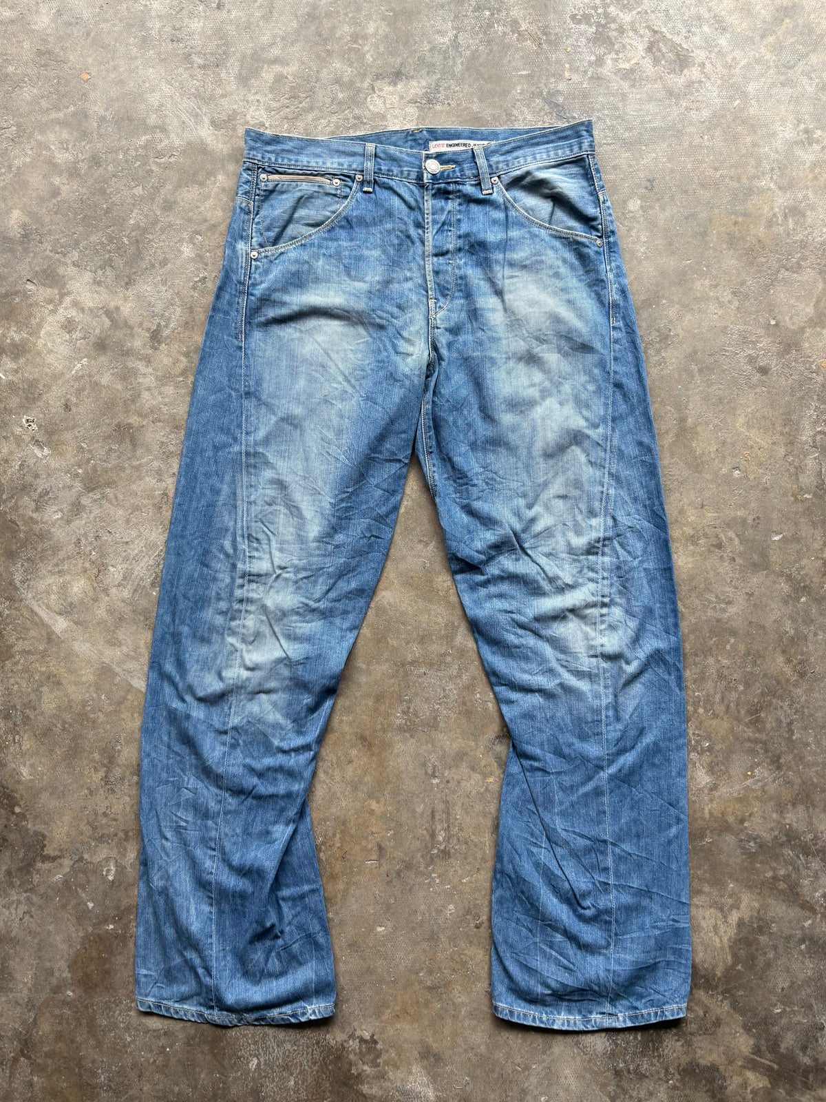 Vintage Levis Engineered faded Jeans